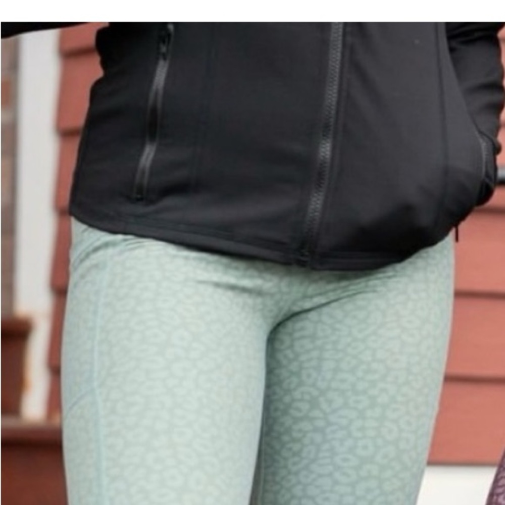 CVG leopard collection 7 inch shorts sage green